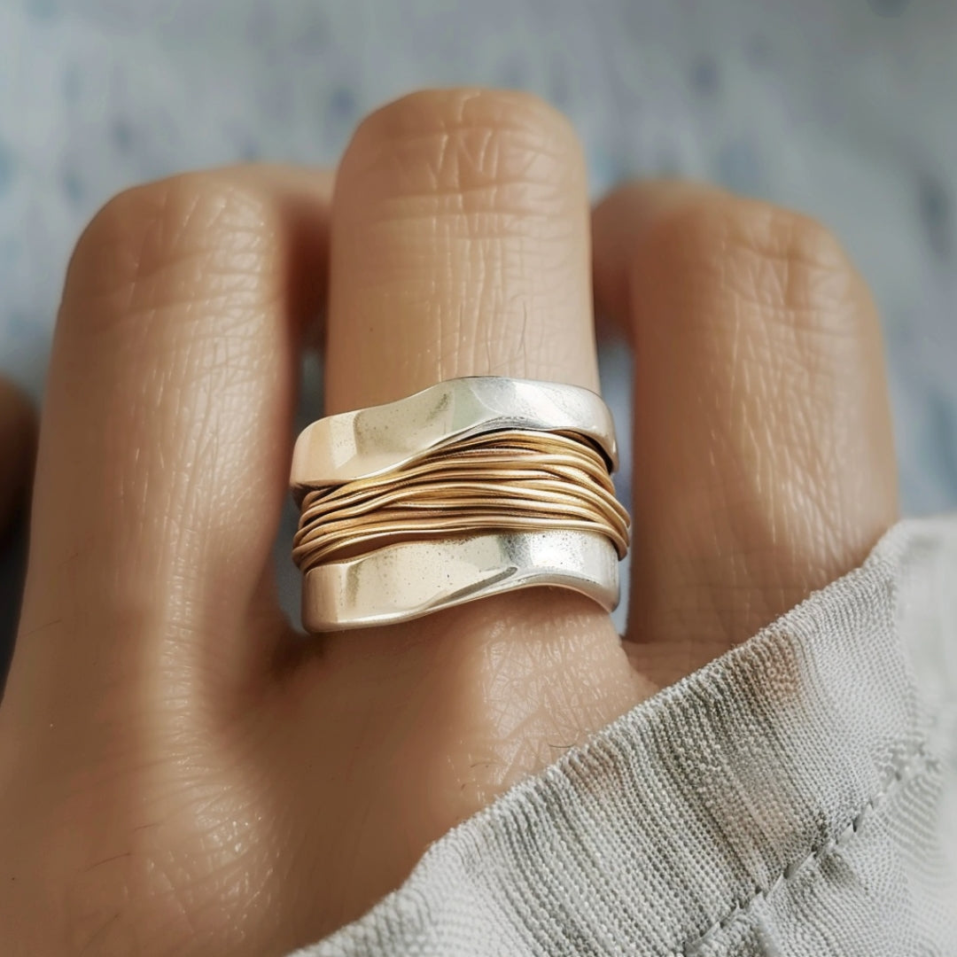 Revere | Beau – Sølvring med gulltråder