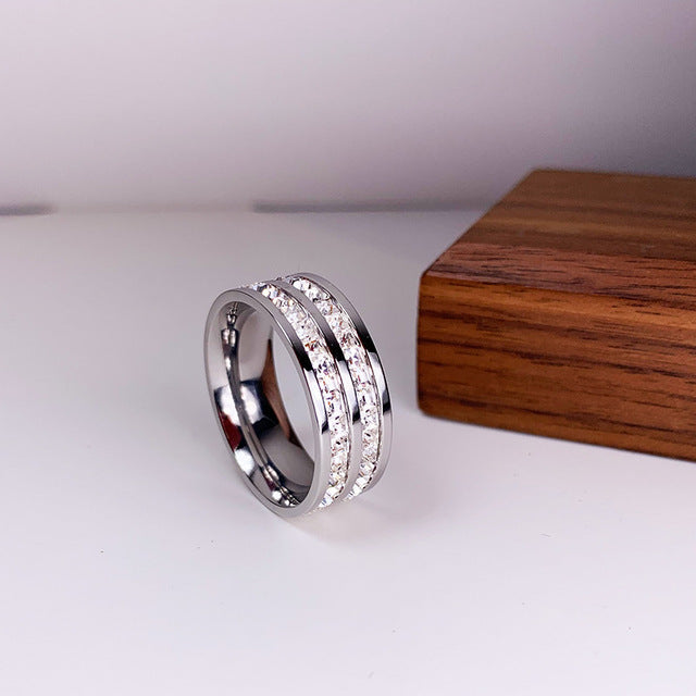 Revere | Dobbelt design – Elegant ring med glitrende zirkonia