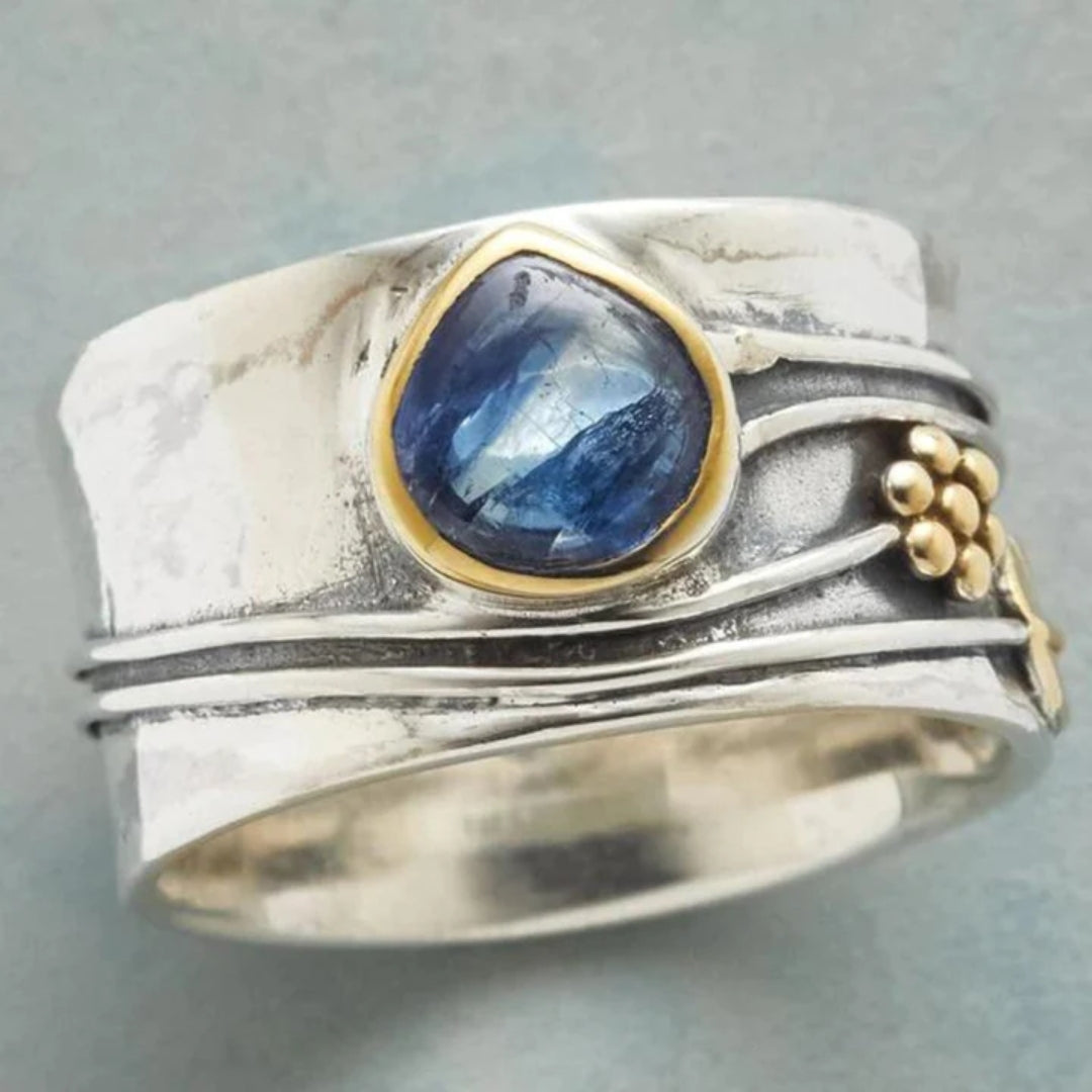 Revere | Serenidad – Ring med Blå Stein
